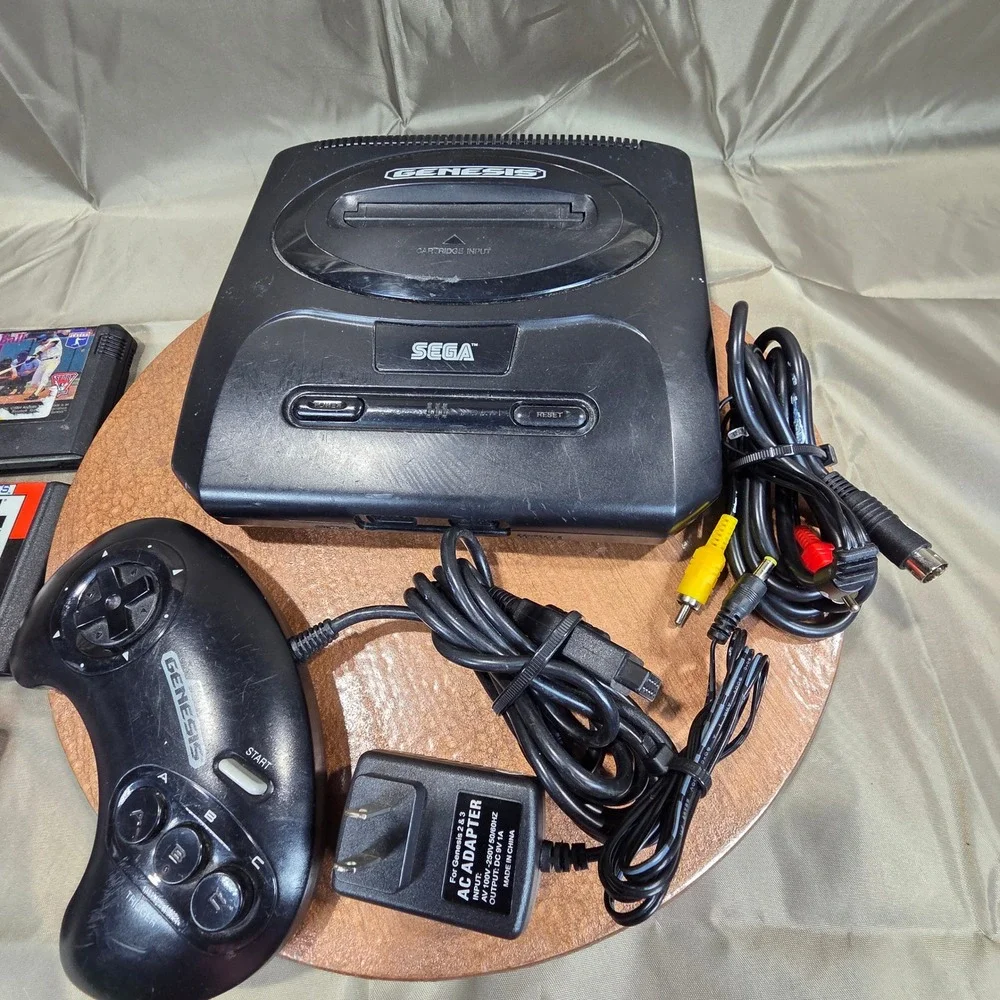 Sega Genesis Model 2 Console MK-1631 Bundle 3 Games Controller Parts Repair